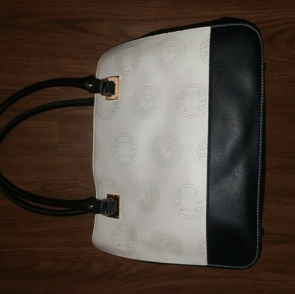 Anne Klein Handbag - Picture 3 of 8